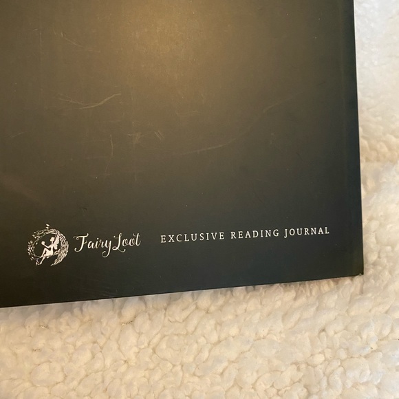 2020 New Fairyloot Reading Journal - Picture 3 of 5
